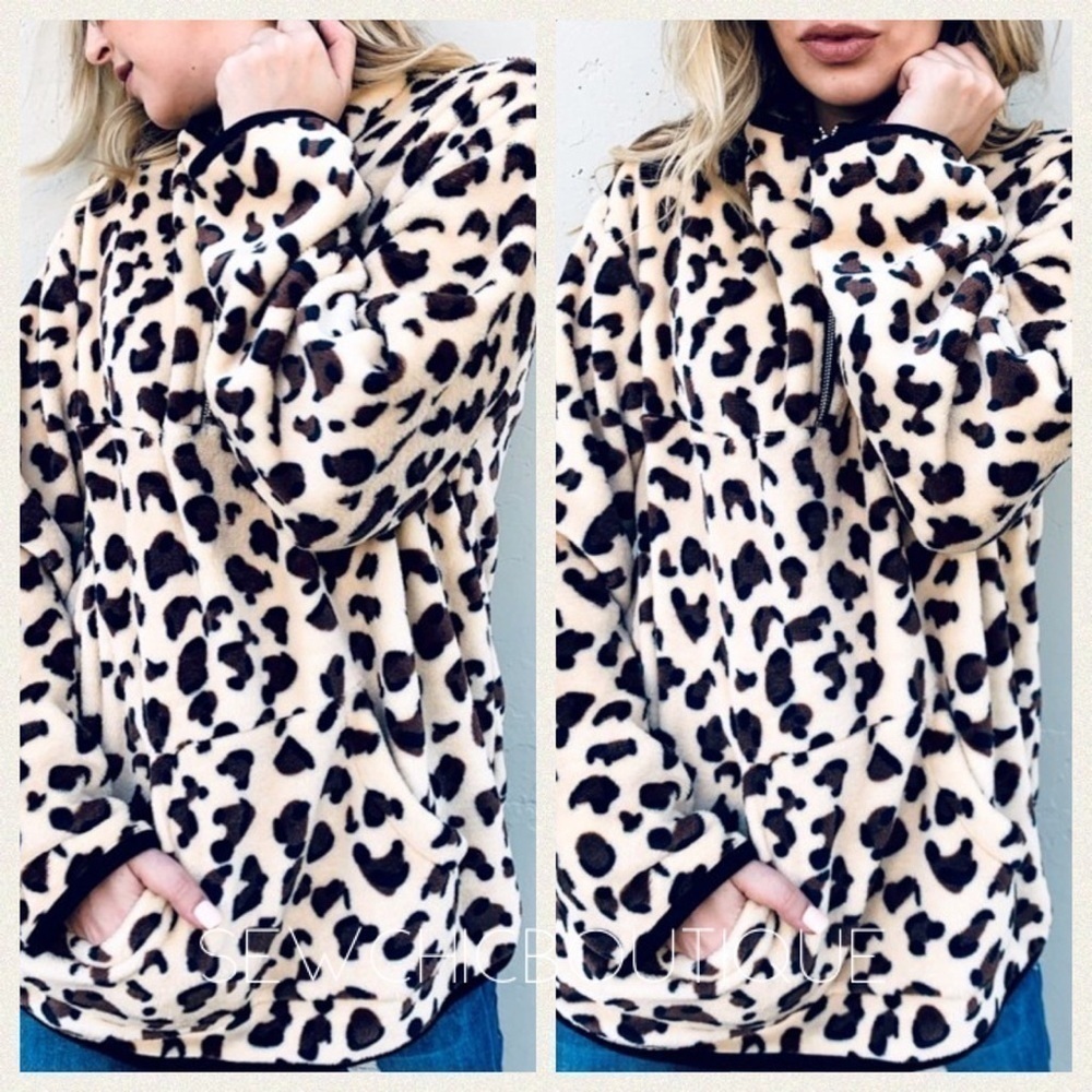 Leopard Printed Sherpa Zip-Up Cozy Pullover
